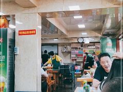 大堂-亨利烧烤(理想山店)