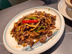 蘑菇炒鸡杂-富临轩私房菜(集庆门大街店)