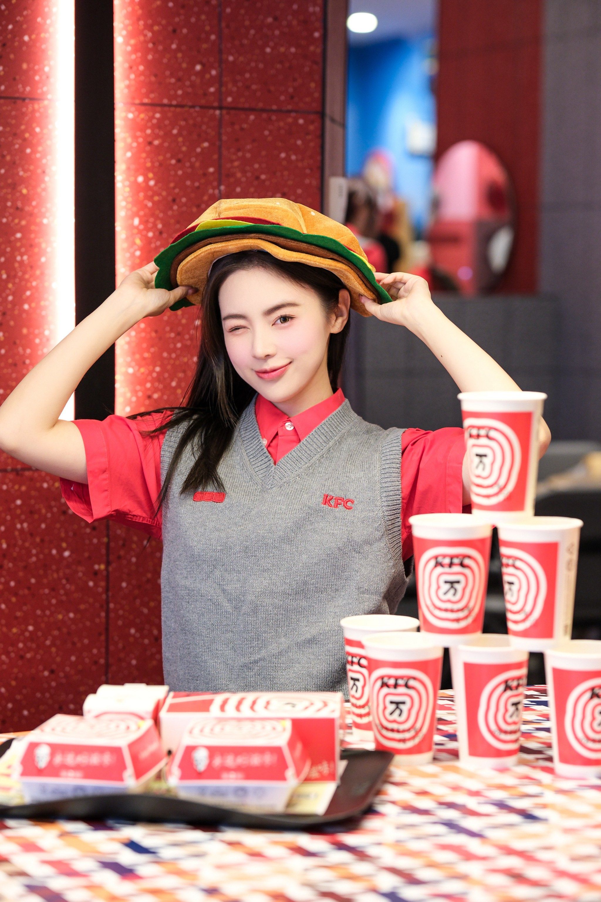 新装出发‼️kfc工作服ootd 我先穿为敬❗️