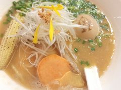 -溪岸路花鸟市场