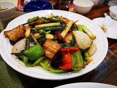 -老乡村美食农庄