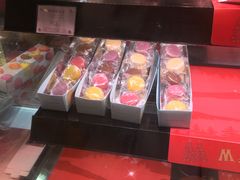 -巴黎贝甜(大宁国际商业广场店)