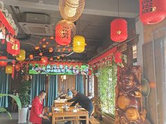 -头上红煨盐鸡乡村食府