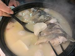 -卢大鲜鱼头捞饭(美利广场店)