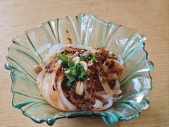 -渝信川菜 · 川味家常菜(财富购物中心店)