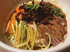 鸡丝凉米线-云海肴·汽锅鸡·云南菜(天津国金汇店)