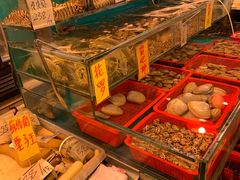 水产区-鲜入围煮花胶鸡海鲜火锅