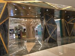 -王府井百货熙地港店