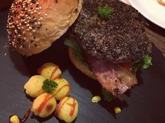 -HIGH FIVE哈福手工汉堡(桂林路店)