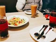-必胜客(武汉欢乐谷店)
