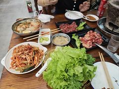 -韩风烤牛肉冷面店