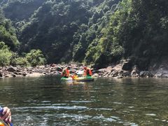 -安吉龙王山峡谷漂流