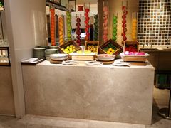 自助取餐区-金海湾自助餐厅(金陵饭店)