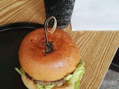 芝心牛肉堡-龙治汉堡(中华城店)