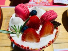 白雪草莓蛋糕-巴黎贝甜(凯德MALL望京店)