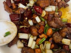 宫爆鸡丁-盐与味葱葱鲫鱼•自贡菜江湖菜(春熙店)