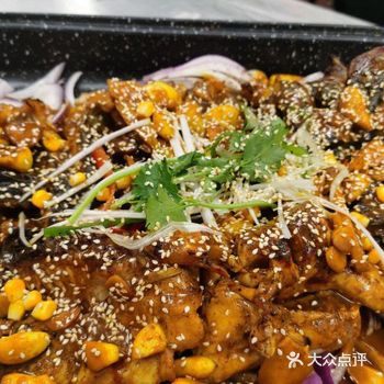 探店|一口封神的烤鱼，在郑州我就认这家