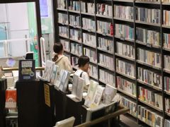 -钟书阁(群光广场店)