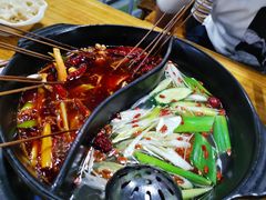 -灌县老妈砂锅串串香(万科红生活广场店)