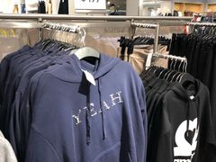 -H&M(华润万象城店)