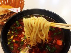岐山臊子面-潼十三肉夹馍(东单店)