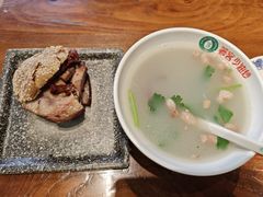 -老天桥酱肉烧饼夹肘子(天桥店)