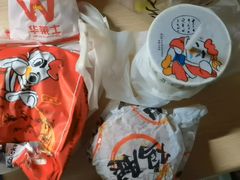 -华莱士炸鸡汉堡(重庆邮电大学店)