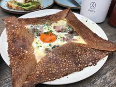 鸡蛋蘑菇熏肉荞麦可丽饼-RAC BAR(安福路店)