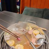 老板给了这个双人餐，分量很足，两个人是完全足够