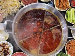 -储奇门鳝鱼火锅(总店)