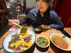 -万记麻辣烫国展总店