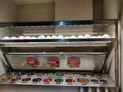 自助调料区-左庭右院鲜牛肉火锅(金山万达店)