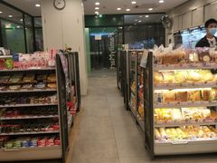 -全家便利店(上海南站站店)