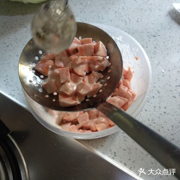 香喷喷的红薯面窝就做好了