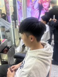 -藤野造型烫发染发