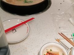-三人行骨头王火锅(长寿店)