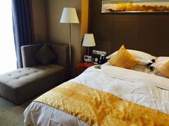 -无锡鼎尚皇冠酒店