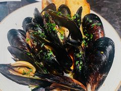 -LESCEDARS Brasserie Bistro香柏树