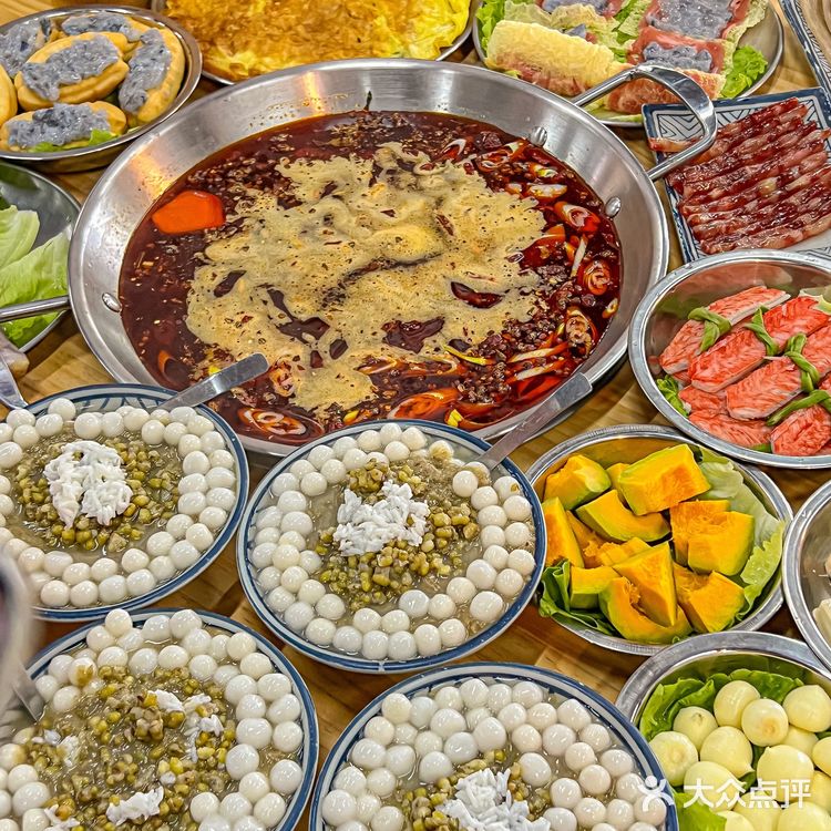 坐穿半个武汉就为了一碗绿豆冰汤圆！好清爽