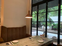 靠窗位-T館·花园艺术餐厅