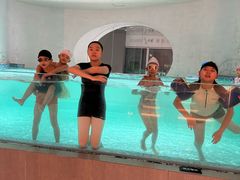 -涨巢·潮玩水疗局