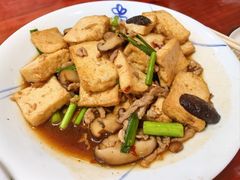 -芦茨金富饭庄·25年老字号·专做稻草鸡