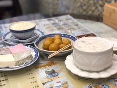 -广信牛奶甜品世家(台东店)