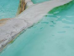 -十万大山布透温泉