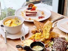 -Mark&Mars Restaurant