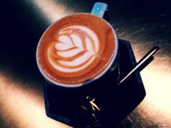 拿铁-UNI UNI(环亚凯瑟琳店)