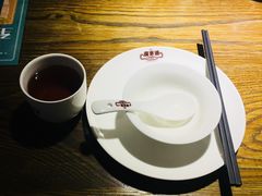 餐具摆设-广东道至正餐厅(区庄店)