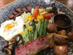 -POKEE VIA&Brunch·维娅(重庆来福士店)
