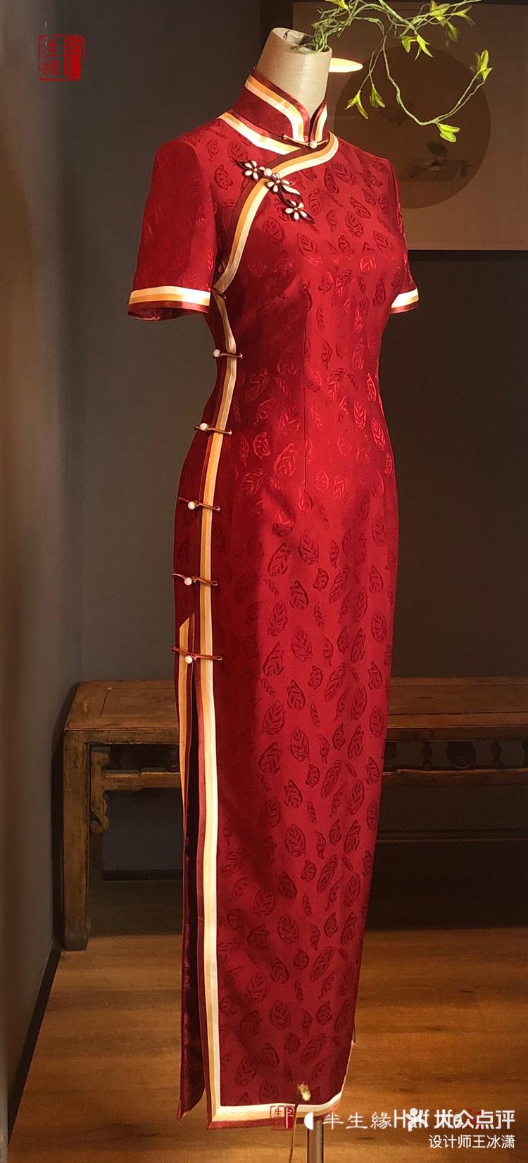 老式经典红色真丝旗袍