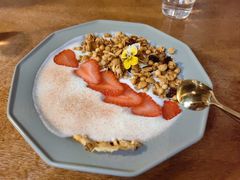 自制燕麦坚果酸奶-北京铁手咖啡制造总局metalhands(东四店)